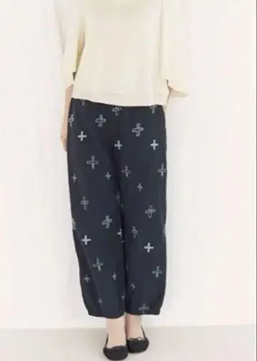 미나 페르호넨 이지 팬츠