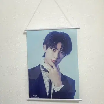 M!LK 소노 슌타 키라리 클리어 태피스트리