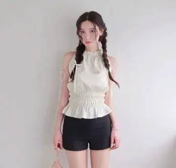 YILON 새틴 리본 탑 아이보리 즉시 구매