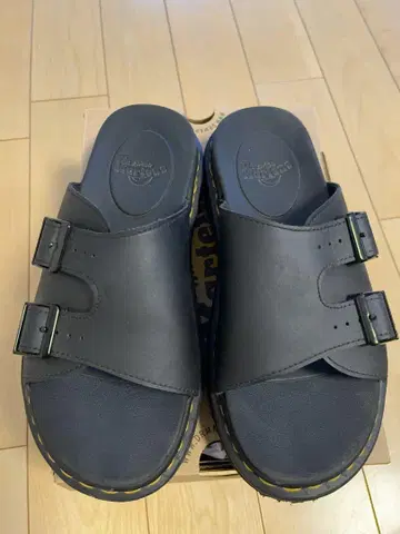닥터마틴 남성용 샌들 Dr.Martens DAX SANDALS