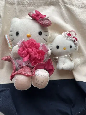 헬로키티 봉제 인형 세트