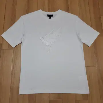새상품급 H&M 바디 동일 컬러 새 자수 티셔츠
