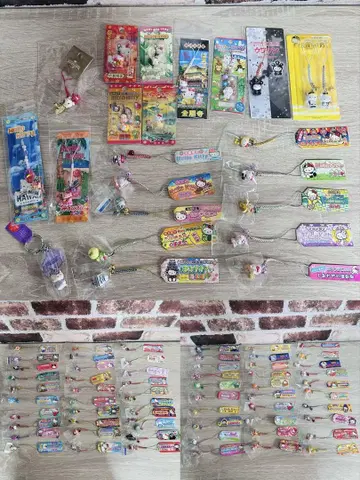 지역 한정 키티 헬로키티 족쇄 숏 스트랩 등 82개 한정품