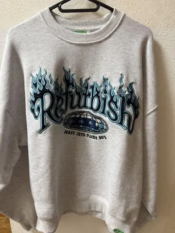 Refurbish 프레임 디자인 맨투맨 M 사이즈