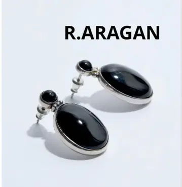 R.ARAGAN 라라간 오닉스 귀걸이
