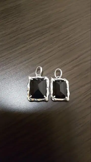순은 펜던트 탑