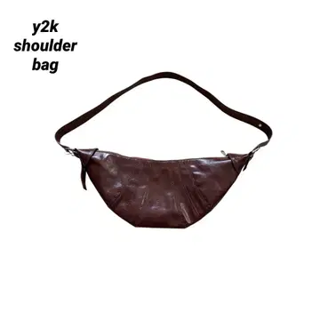 archive halfmoon shoulder bag y2k Red