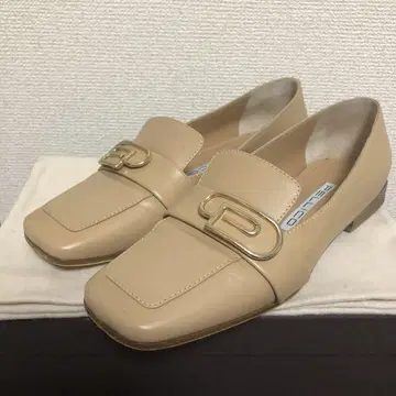 페라가모 플랫 펌프스 베이지 37