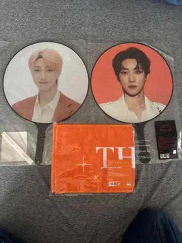 THE 8 BE THE SUN 부채 타월 세트