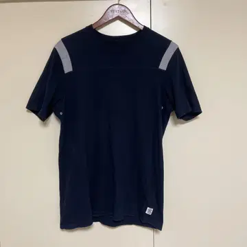 REIGNING CHAMP 풋볼 티셔츠