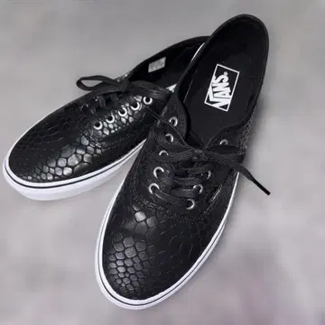 vans authentic snake 28