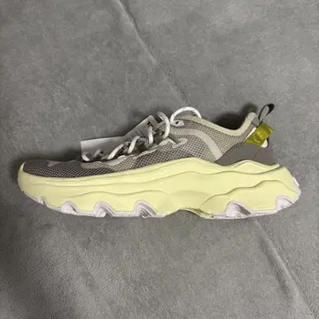 SOREL 키네틱 블레이크스루 테크 레이스 NM4623 스니커즈