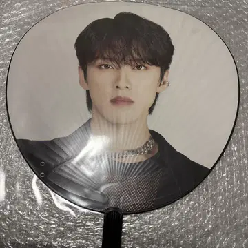 JO1 코노 준키 부채 라포스타 2025