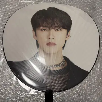JO1 코노 준키 부채 라포스타 2025