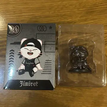 스키즈 straykids 피규어 현진 진니렛 시크릿
