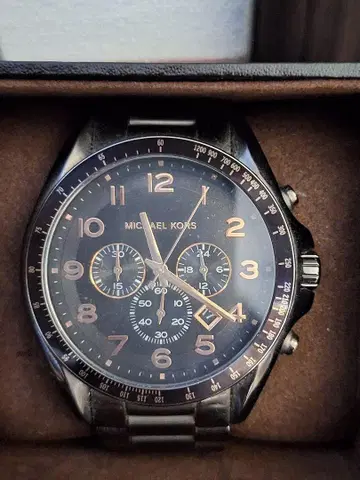 MICHAEL KORS MK8255 크로노그래프 손목시계 [박스 포함]