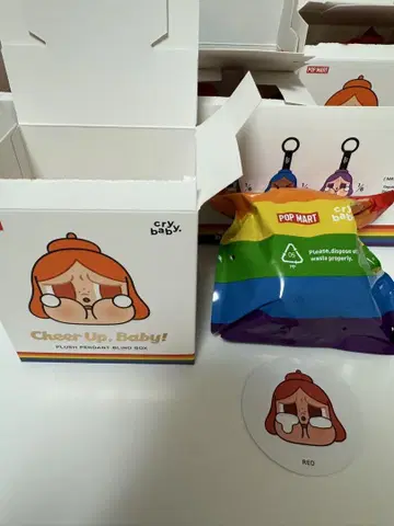 CRYBABY CHEER UP, BABY! 봉제 인형 펜던트 빨간색