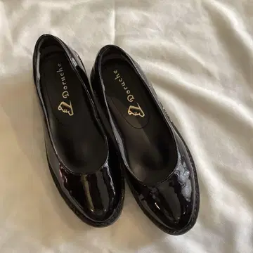 컨디션 최상 22.5cm 펌프스 블랙 발레 슈즈 Doruche