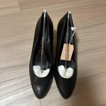 블랙 펌프스