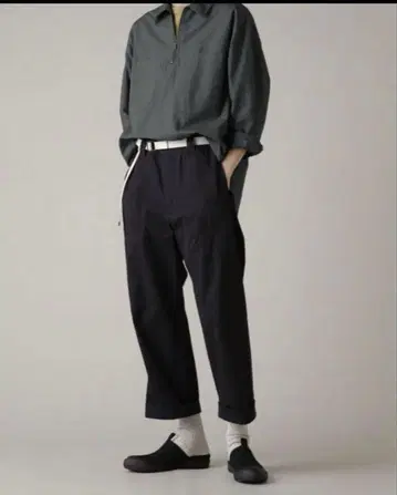 MHL. 마가렛호웰 팬츠 L 네이비 DRY COTTON