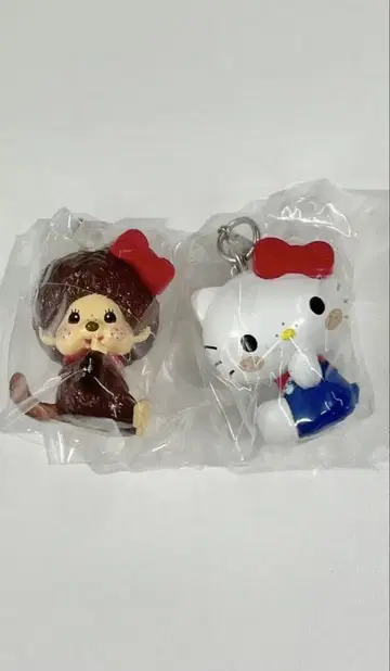 몬치치 x 헬로키티 메지루시 액세서리 몬치치 헬로키티
