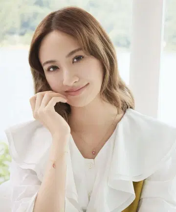 호시카제 마도카 WYTHE CHARM 목걸이