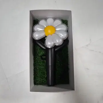 G-DRAGON 응원봉 트레이딩 카드 포함
