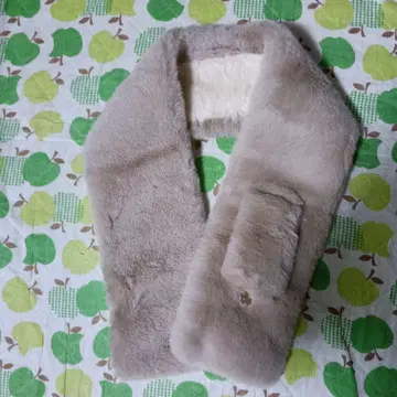 마리 퀀트 머플러