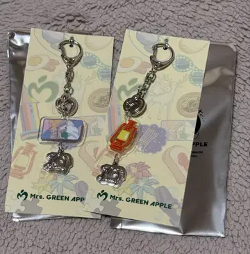 Mrs. GREEN APPLE 키링