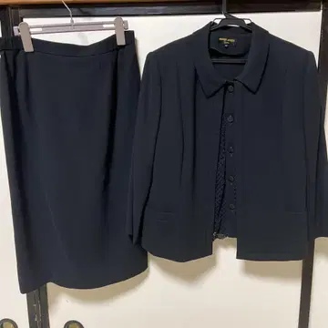 HARDYAHIES London 블랙 정장 세트 (자켓 스커트)