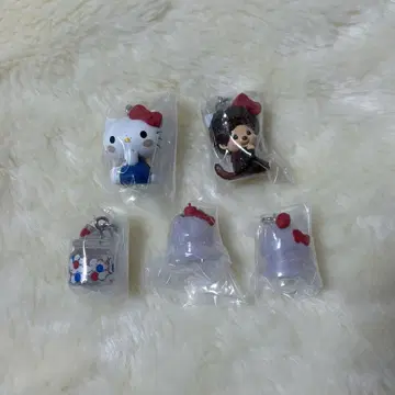 몽치치 x 헬로키티 메지루시 액세서리 전 5종