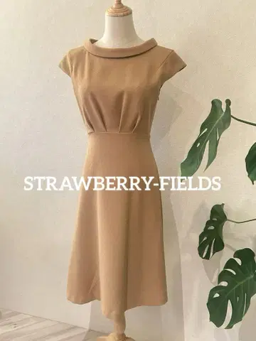 새상품급 STRAWBERRY FIELDS 원피스 플레어 스탠드 카라