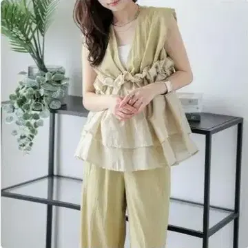 베이지 레이어드 디자인 팬츠 셋업 에밀리