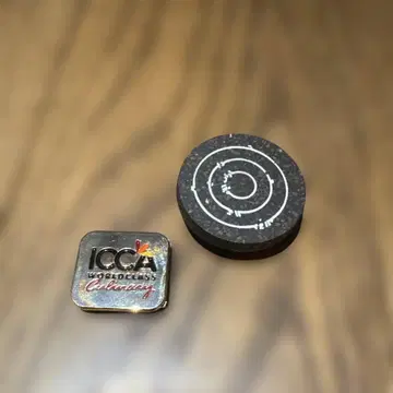 ICCA 월드 클래스 핀 배지와 UAE 배지 세트