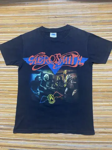 새상품급 빈티지 AEROSMITH 2002년 투어 T셔츠