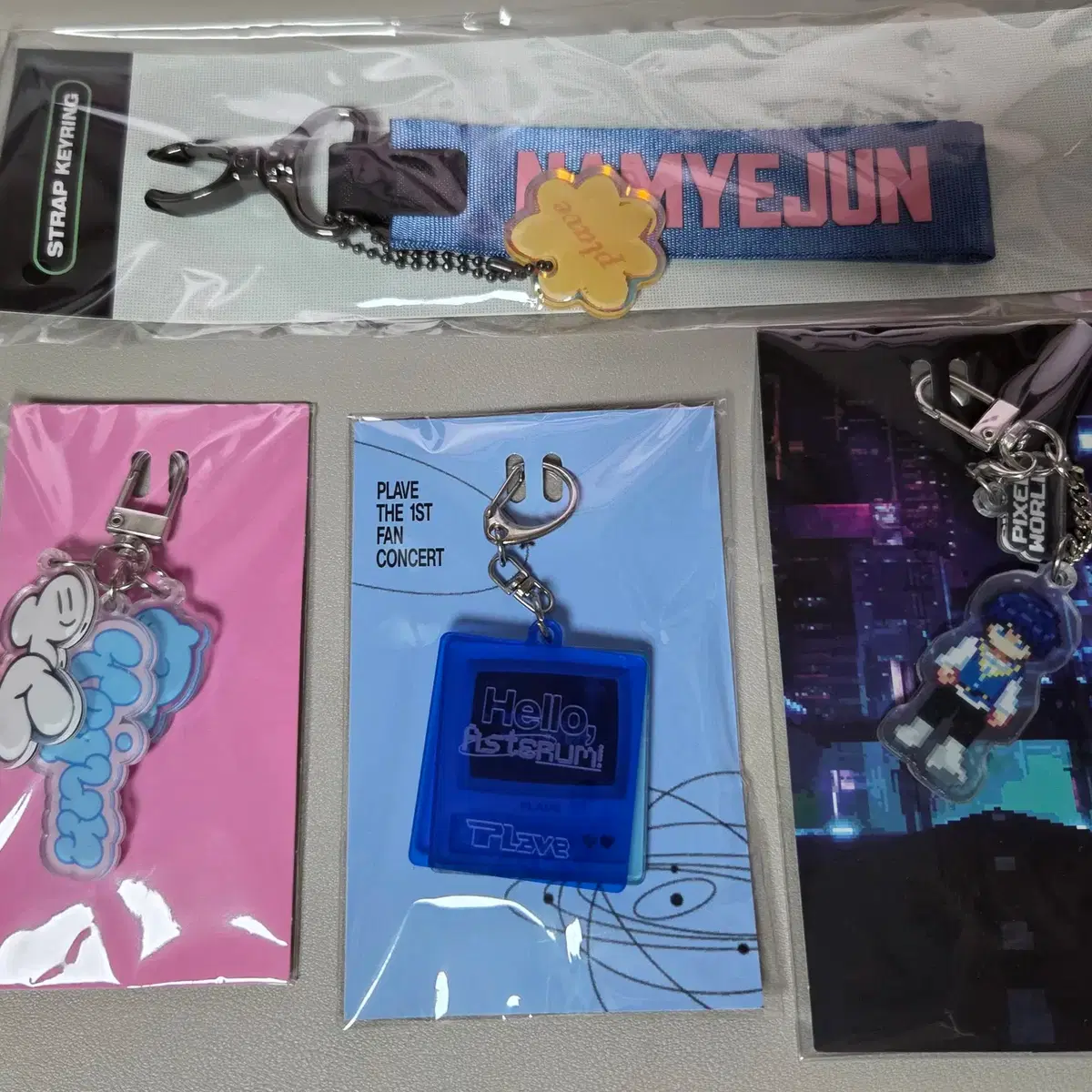 新品 PLAVE イェジュン YEJUN 6番目の夏 ストラップキーリング 新品 PLAVE イェジュン YEJUN 6番目の夏 ストラップキーリン