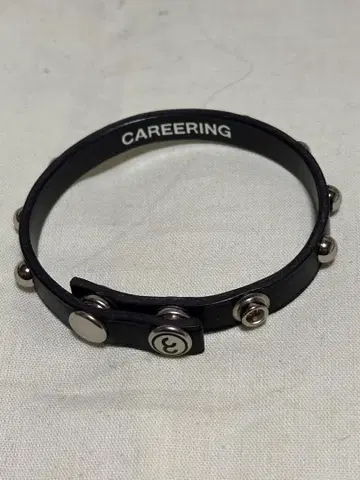 CAREERING 캐리어링 팔찌