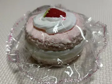 딸기 크림 스퀴즈
