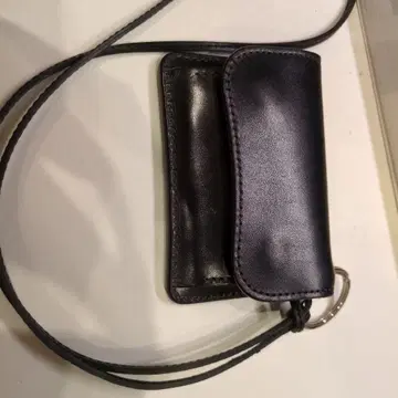 SADDLE PULL UP / TONGUE & 스트랩