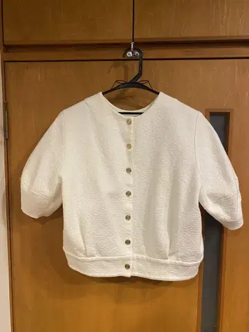투모로우랜드 화이트 노카라 자켓 36 일본제