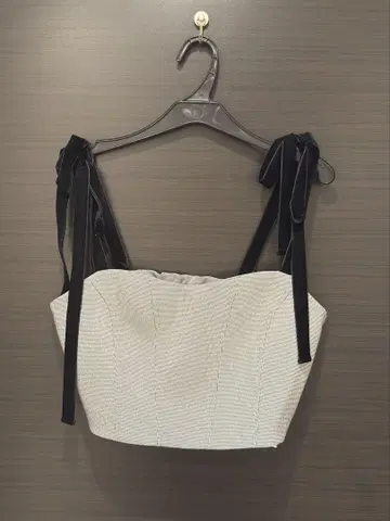 질 바이 질 스튜어트 리본 포함 뷔스티에 화이트 그레이