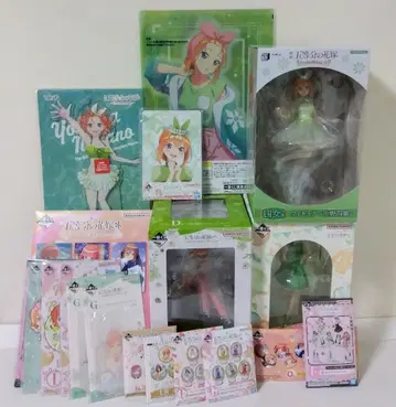 5등분의 신부 나카노 네잎 피규어 3체 굿즈 세트