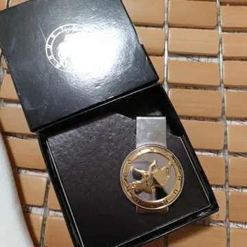 헌팅월드 머니클립 골드 실버 로고