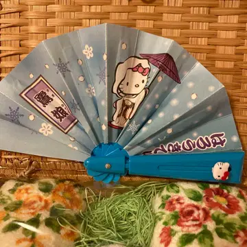 초레어 헬로키티 지역 한정 미니 부채 13cm