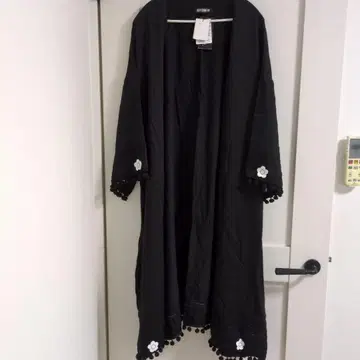 꽃 자수 블랙 가디건 M 사이즈