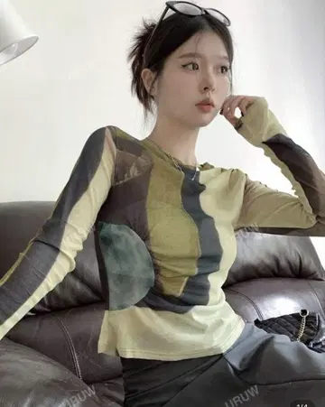 앙뉘 멀티 컬러 크루넥 시스루 그린 물결 구제 의류