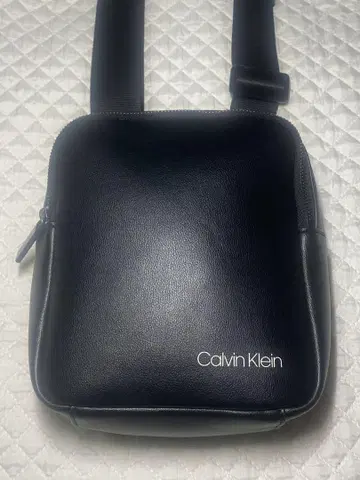 [ 새상품급 ] CK 캘빈 클라인 숄더백
