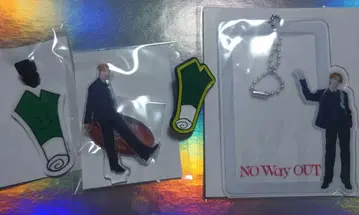 WayV NO Way OUT 랜덤 토이 핀 배지 샤오쥔