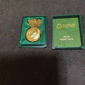 CAPTAIN 디럭스 펜던트 워치