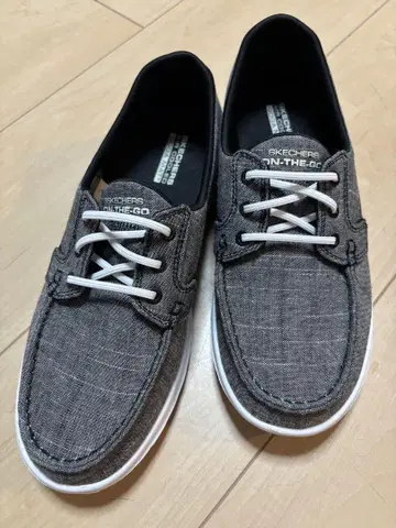 새상품급 SKECHERS ON-THE-GO 슬립온 23.5cm